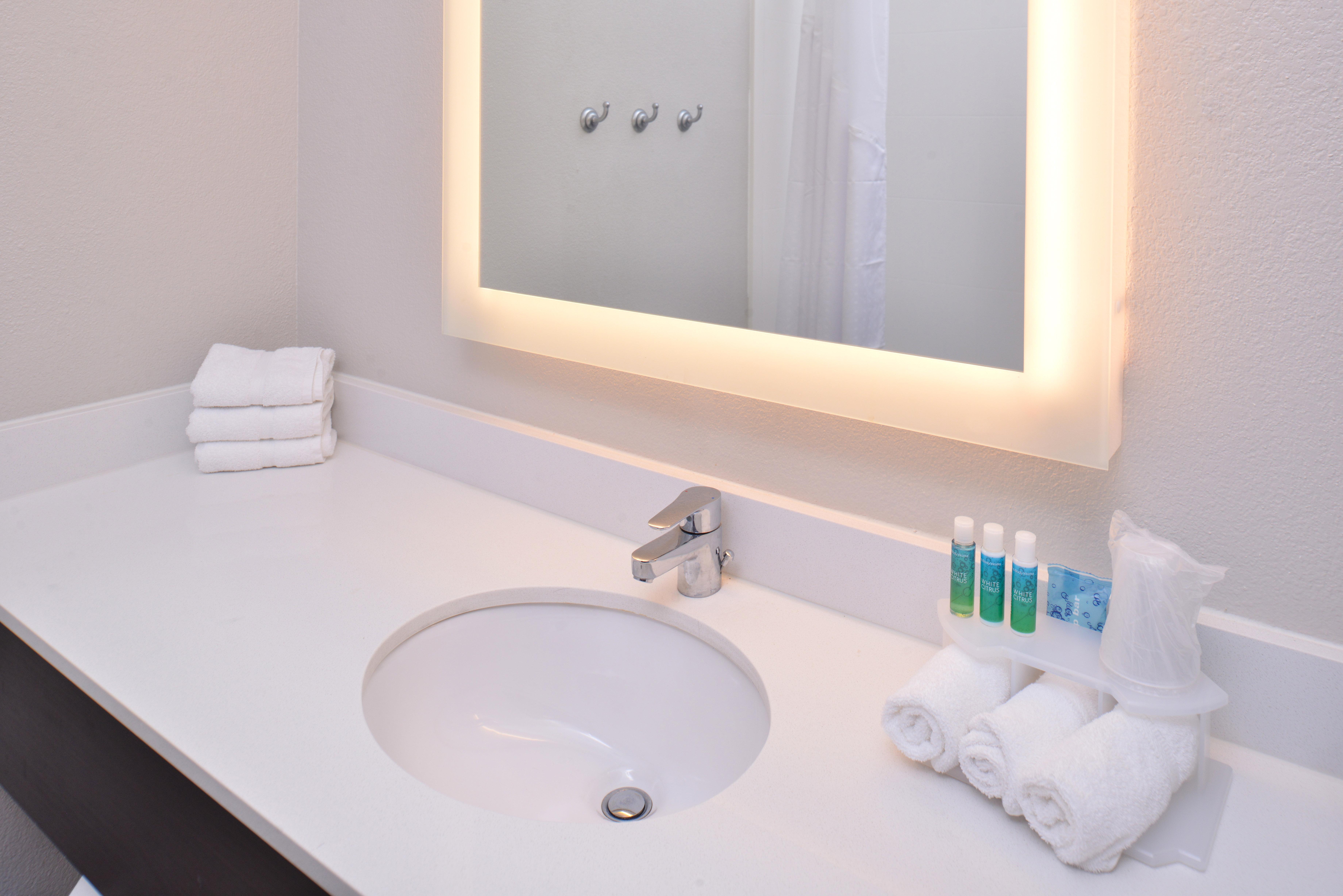 Holiday Inn Express & Suites Corpus Christi-N Padre Island By Ihg Екстериор снимка